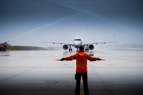 Nachhaltiger und effizienter / Luxair startet Flotten-Erneuerung mit erster Embraer E195-E2