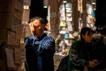 Nach Hochhaus-Inferno / Hongkong trauert um die 146 Opfer der Brandkatastrophe