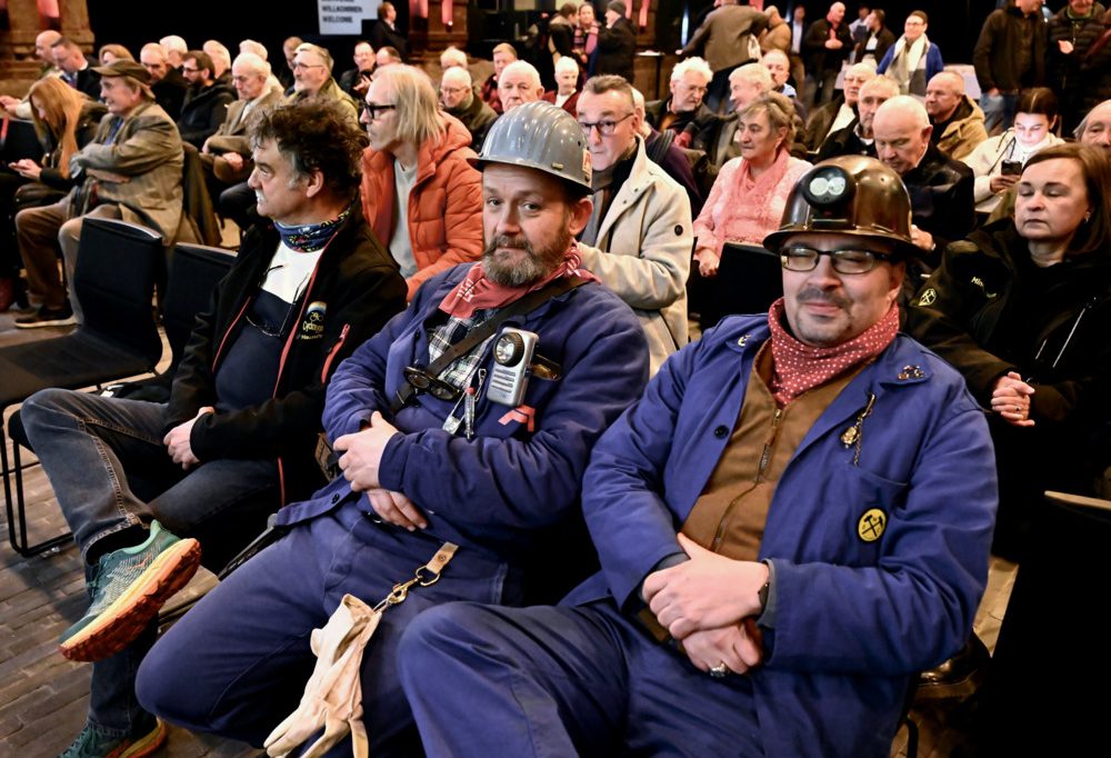 St. Eloi auf Belval / Zahlreiche Menschen gedenken der Hüttenarbeiter