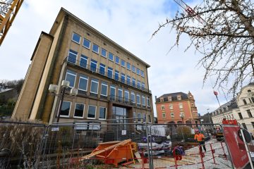 Haushalt 2026 / Differdingen investiert Millionen in Wohnraum, Rathaus und „Aquasud“