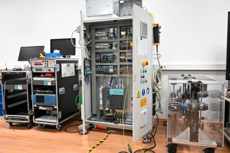 Blick hinter die Kulissen: Die Technik, die in den Bodensegmenten von Hitec steckt 