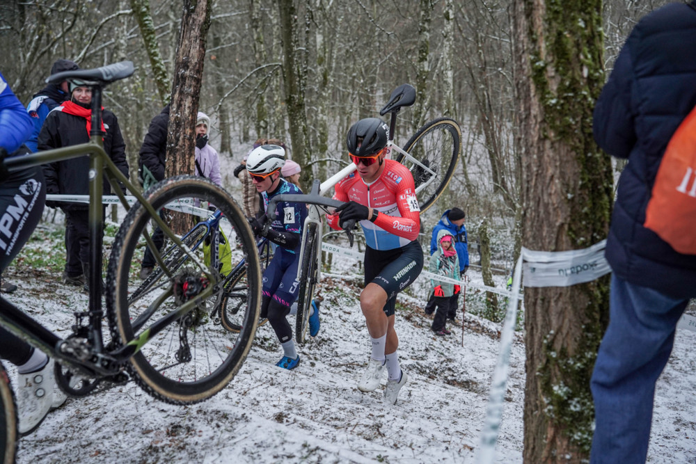 Radsport / Skoda Cross Cup am Sonntag in Pratzerthal: Bettendorff Topfavorit ‚op der Fabik‘