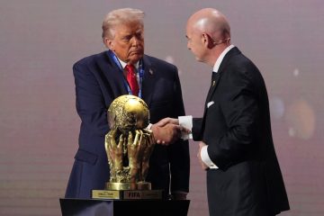 Freundschaftsdienst? / Trump erhält FIFA-Friedenspreis – Kritik von Menschenrechtlern