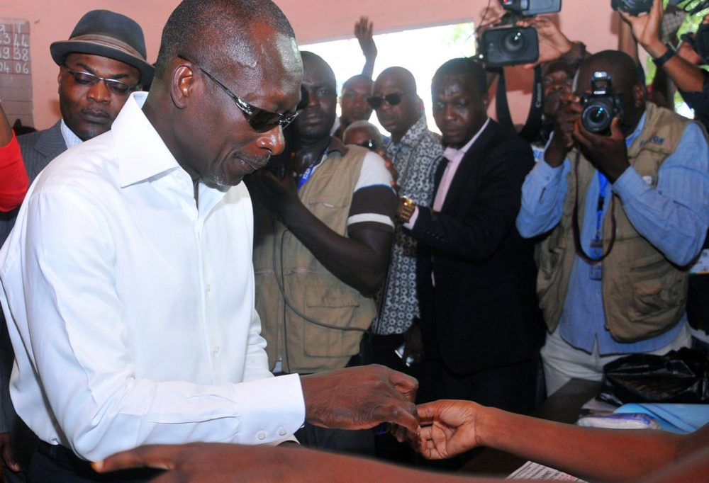 Putsch / Militärs in Benin geben Absetzung des Präsidenten bekannt