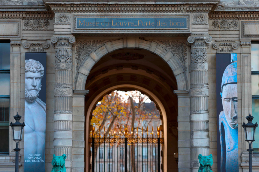 Louvre / Hunderte historische Druckwerke durch Wasserschaden beschädigt 