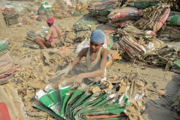 Menschenrechte / Einigung auf abgeschwächtes EU-Lieferkettengesetz erzielt