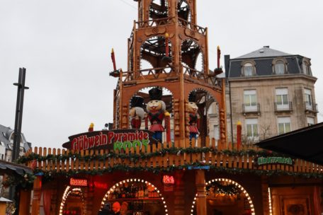Die Glühweinpyramide in Esch