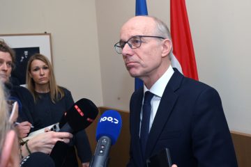 Politmonitor / Premier Luc Frieden fällt aus den Top Ten