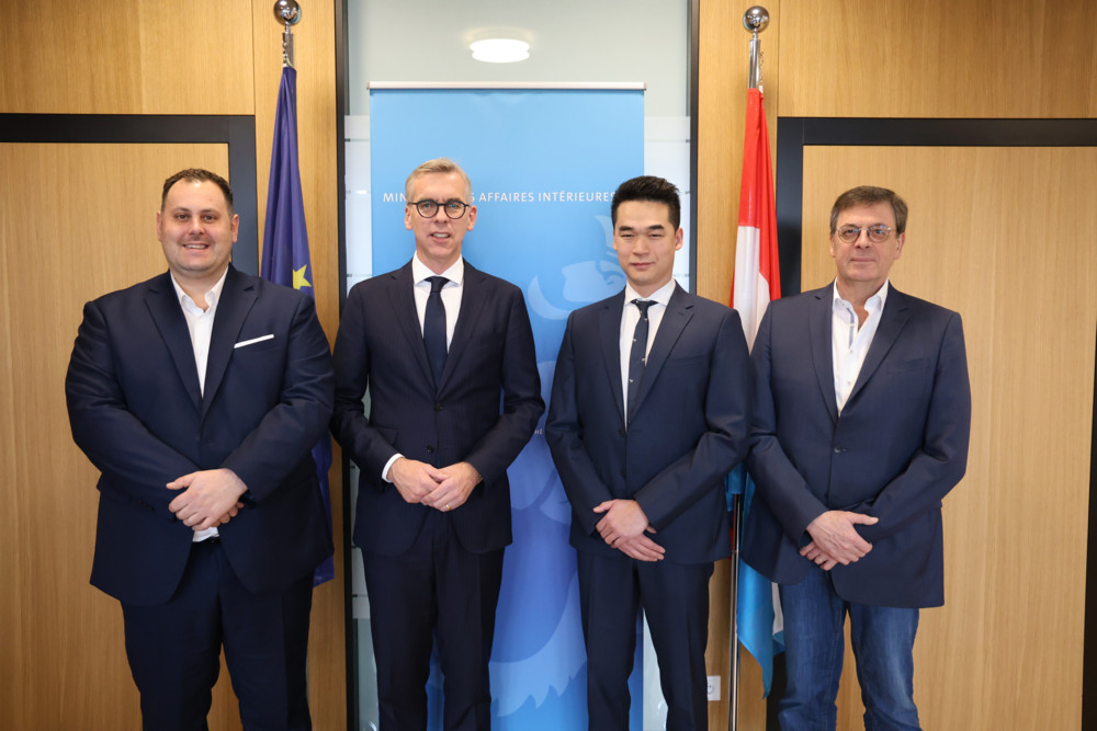 Contern / Der Bürgermeister und die Schöffen: Dali Zhu, Ari Arrensdorff und Pol Thomé wurden vereidigt