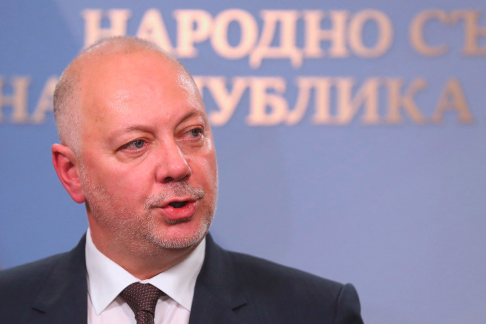 Bulgarien / Unter Druck geratene Regierung von Premier Scheljaskow wirft das Handtuch