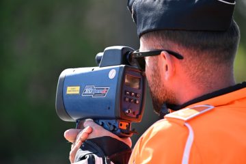 Senningerberg  / Polizei entzieht fünf Rasern den Führerschein – mehr als 25 weitere verwarnt