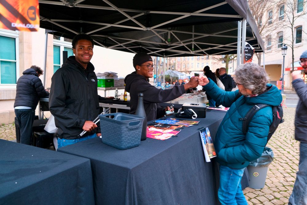 Luxemburg-Stadt / De Weeltzer Dësch geet op Tour – Kunst und Kultur für den guten Zweck
