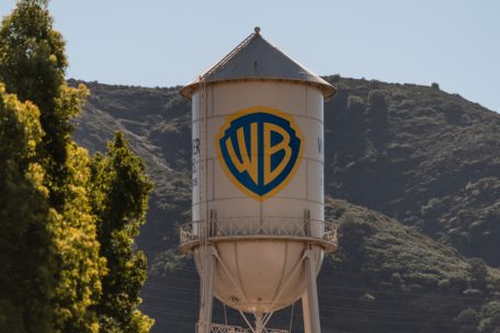 Verkauf von Warner Bros. / Wie ein Hollywood-Studio zum Schlachtfeld im Kampf um politische und kulturelle Vorherrschaft wurde