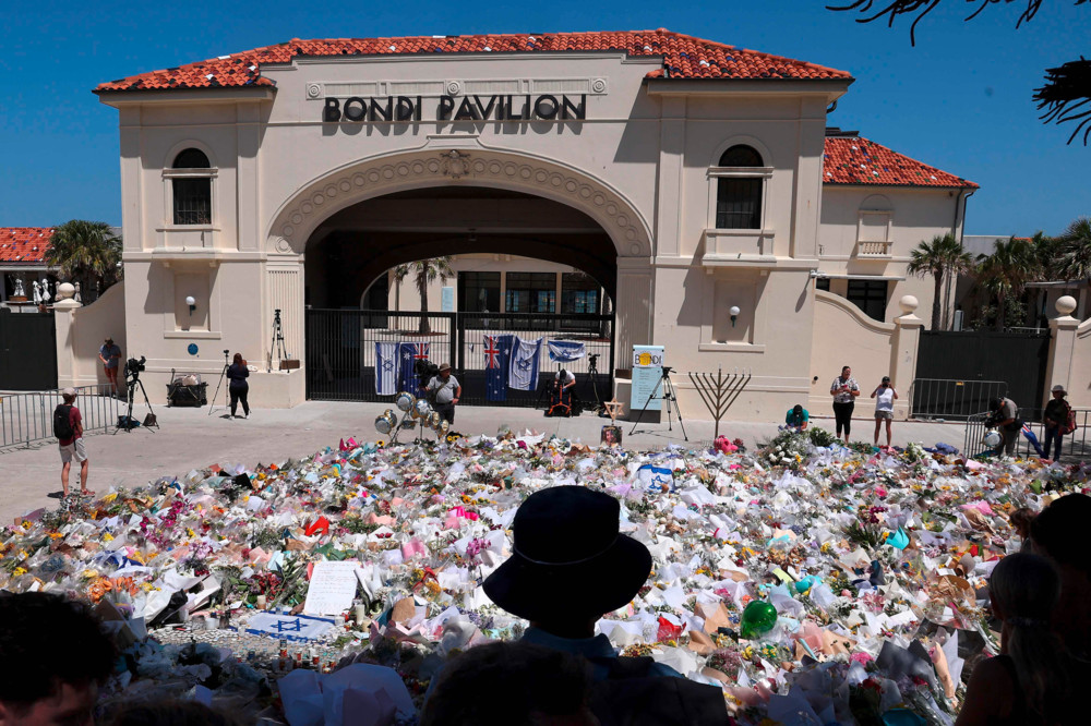 Nach Anschlag am Bondi Beach / Sydney-Täter wird wegen 15-fachen Mordes und Terrors angeklagt