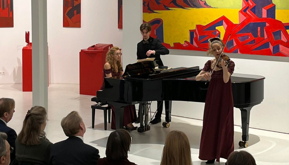 Alain spannt den Bogen / Eindrucksvolle musikalische Höllenfahrt: Das Luxembourg Philharmonic spielt Mahlers gewaltige 6.