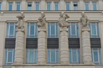 Editorial / Die „frëndlech Bréiwer“ sind da – auch die anderen Medien sollen in der Nickts-Affäre schweigen