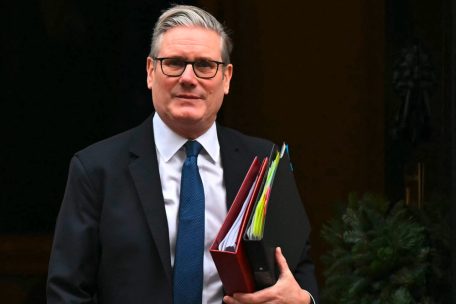 Analyse von Außen / Frieden als Wirtschaftsstrategie