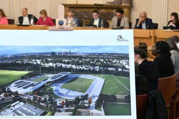 „Wir viel mit Bürgern in Kontakt“ / Hauptstädtischer Schöffenrat reagiert auf Kritik zum Leichtathletikstadion in Hamm