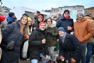 Fotostrecke / Vor Heiligabend feiert Esch auf dem Brillplatz seinen traditionellen Steelpunch