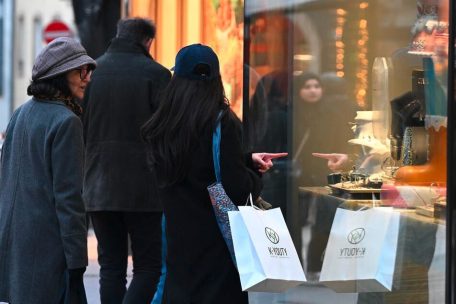 Nicht nur zu Weihnachten hat Gold auf viele eine spezielle Anziehungskraft