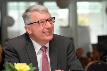 Forum de René Kollwelter / Les tribulations russes de Vladimir K.: Quand le député européen de l’ADR se fait rappeler à l’ordre par le Grand-Duc