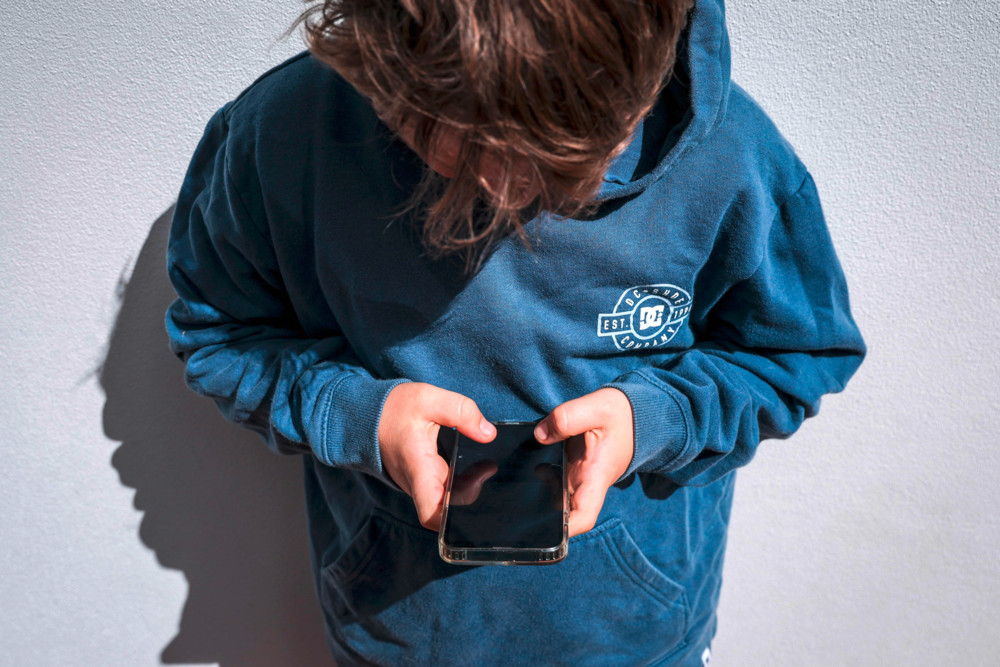 Australien / Social-Media-Verbot für Jugendliche: Funktioniert das Experiment?