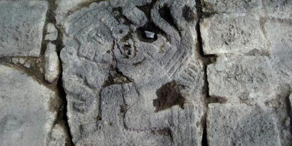 Aztekische Steinplatten auf Mexikos Straßen