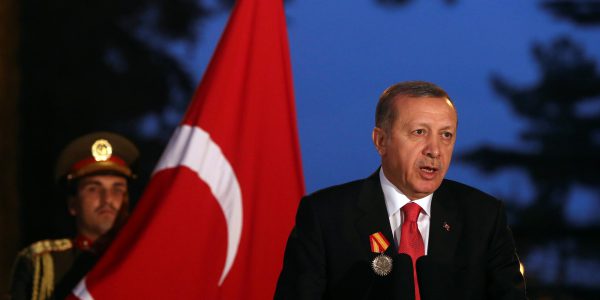Erdogan kritisiert US-Waffenabwurf