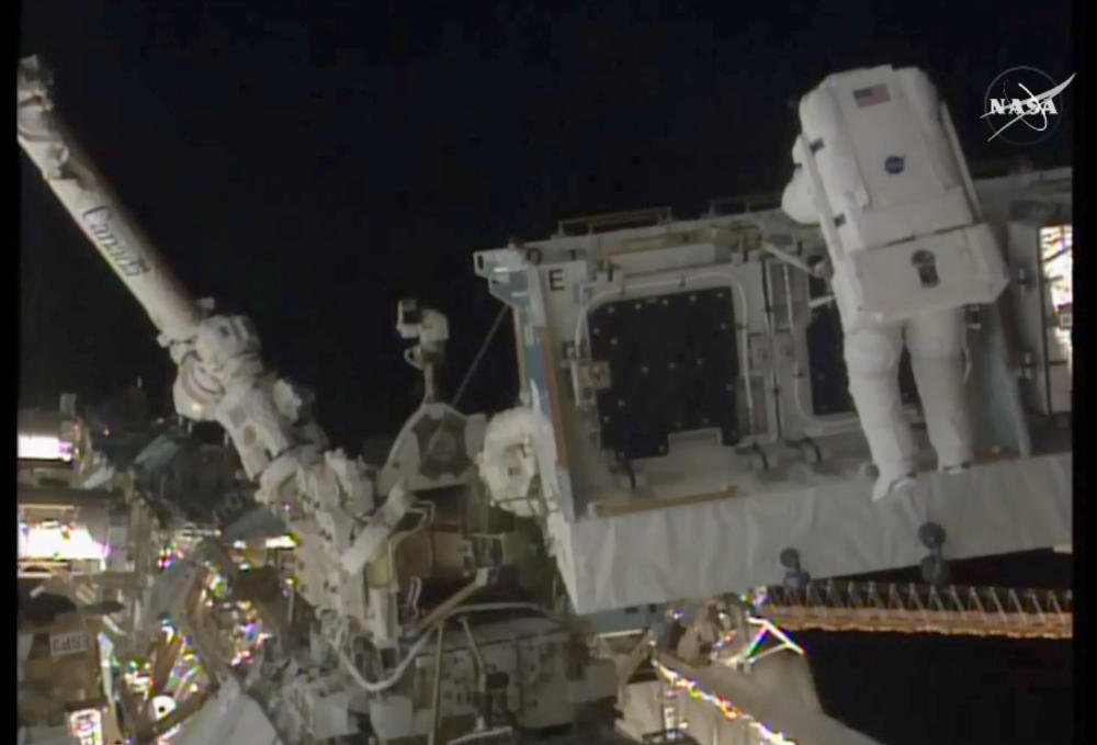 Esa-Astronaut Pesquet beginnt seinen Außeneinsatz