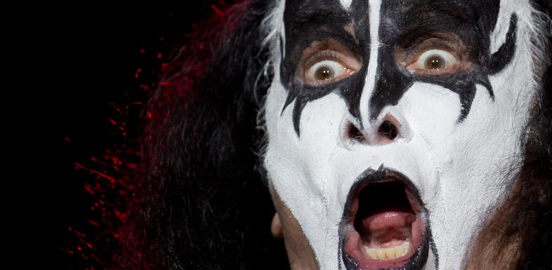 Polizei klopft bei Kiss-Musiker Simmons an
