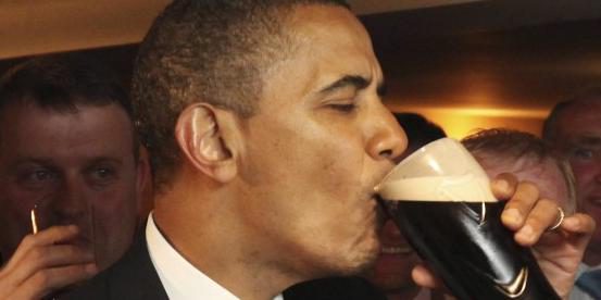 Obama schuldet zwei Kästen Bier