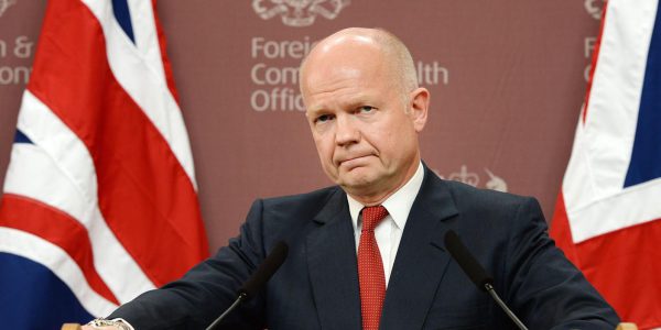 William Hague tritt überraschend zurück