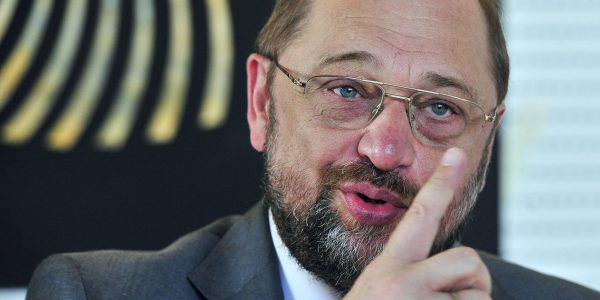 Schulz setzt auf Wachstum und Arbeit