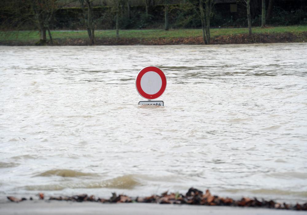 Hochwasser: Bitte Autos entfernen