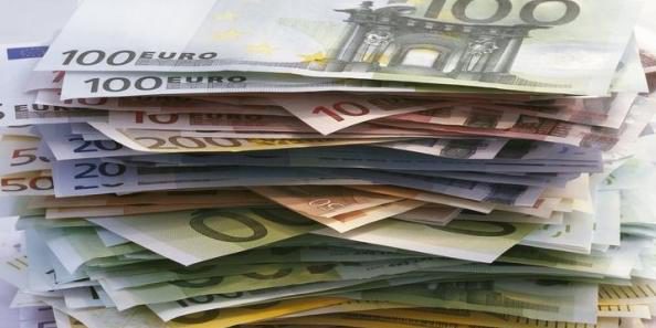 200.000 Euro im Genitalbereich versteckt