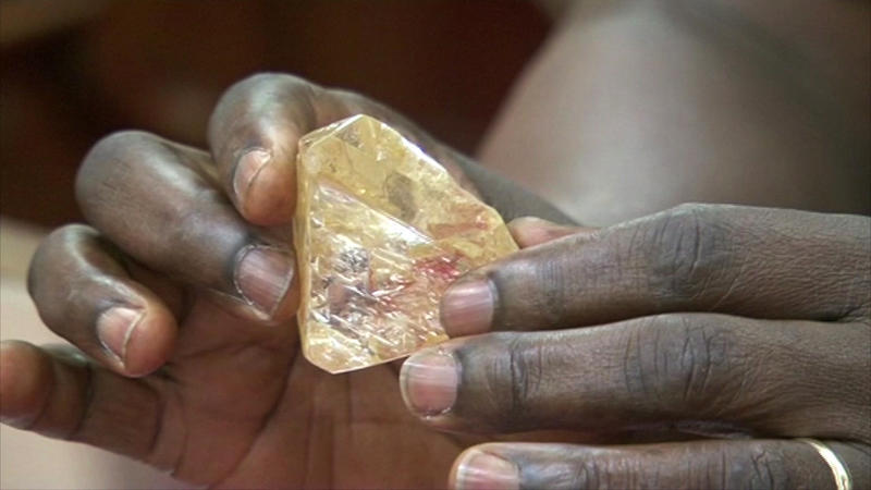 Pastor findet 706-Karat-Diamanten