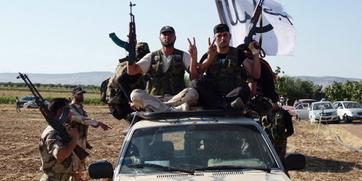 Syrische Rebellen kämpfen gegen Dschihadisten