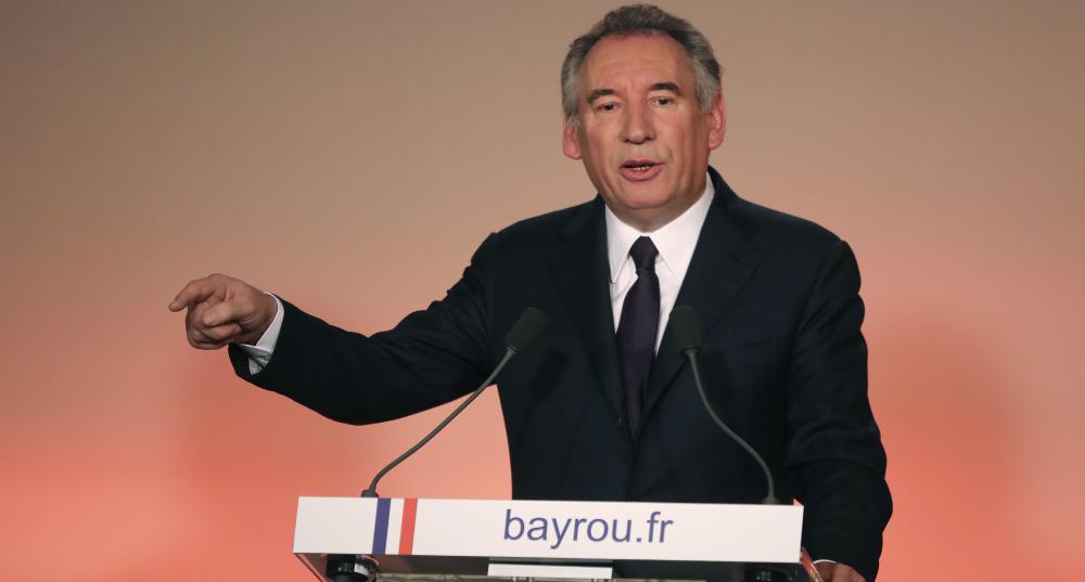 Macron gewinnt mit Bayrou wichtigen Unterstützer
