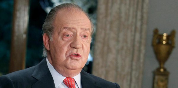 König Juan Carlos wird am Knie operiert