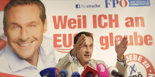Kampf um Jugendliche vor Österreich-Wahl
