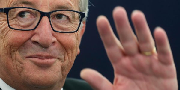Grünes Licht für Junckers Kommission