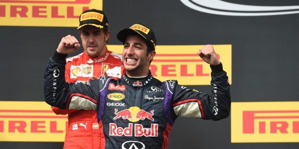 Ricciardo gewinnt Großen Preis von Ungarn