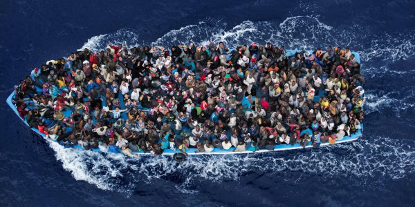 700 Migranten gerettet