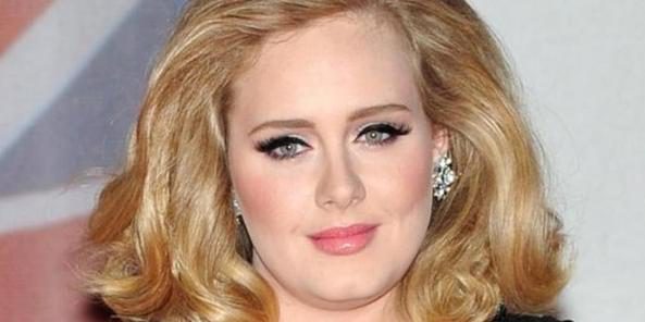 Adele bekommt Verdienstorden verliehen