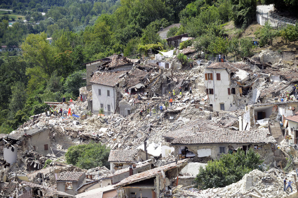 247 Tote nach Erdbeben in Italien