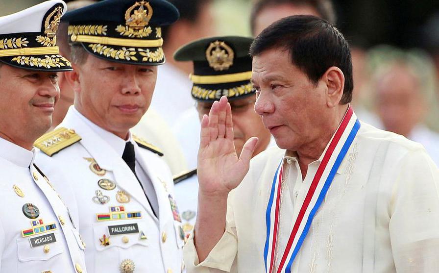 Duterte droht mit Kriegsrecht
