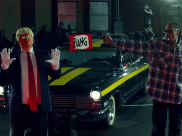 Snoop Dogg richtet Pistole auf Trump-Clown