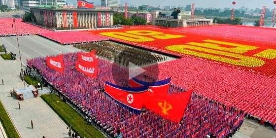 Zehntausende Soldaten feiern die Diktatur