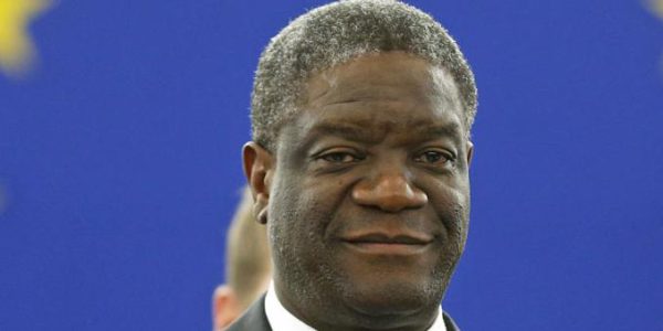 Denis Mukwege nimmt Sacharow-Preis entgegen