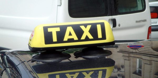 Wird Taxi fahren jetzt günstiger?